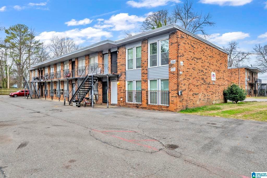 137 59th St N, Birmingham, AL for sale Primary Photo- Image 1 of 33