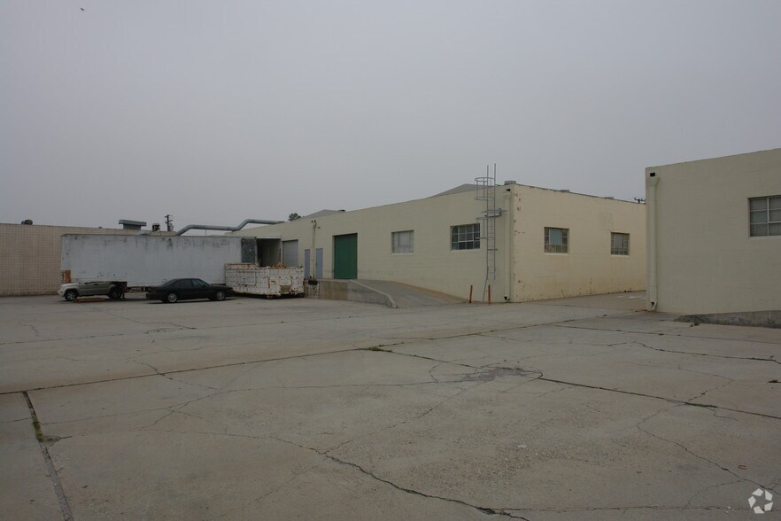 1640 W 132nd St, Gardena, CA à louer - Photo du bâtiment - Image 2 de 3
