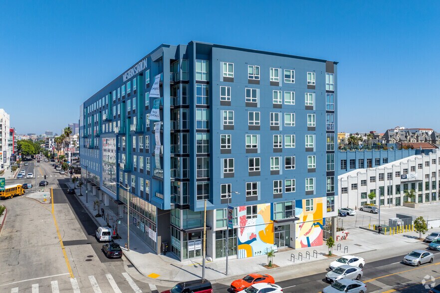 800-808 S Western Ave, Los Angeles, CA à louer - Photo principale - Image 1 de 30