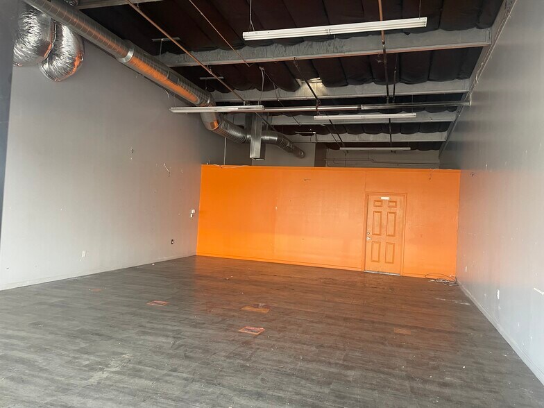 4220 Fruitridge Rd, Sacramento, CA for lease - Building Photo - Image 2 of 9