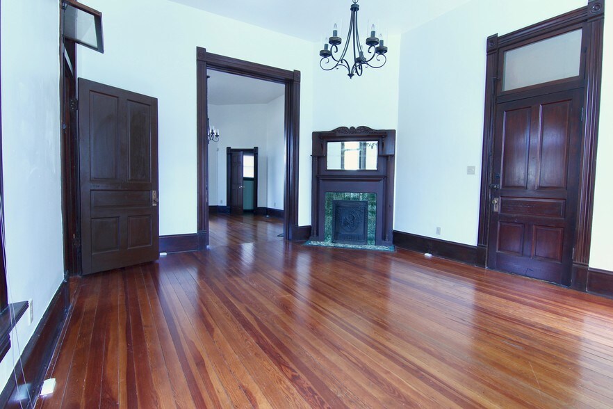 1000 E Cesar Chavez St, Austin, TX à louer - Photo intérieure - Image 3 de 53