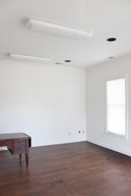 7515 Corporate Centre Dr, Germantown, TN for lease Interior Photo- Image 2 of 17