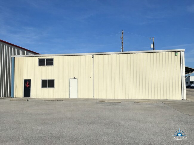 Plus de détails pour 122 Aviator Dr, Fort Worth, TX - Industriel à louer