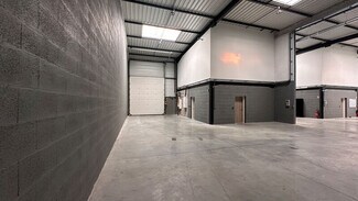 Plus de détails pour 6 Rue D'Arsonval, Chassieu - Local d'activités à louer