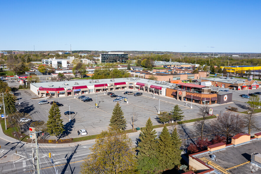 1861 Robertson Rd, Ottawa, ON à louer - Aérien - Image 3 de 4