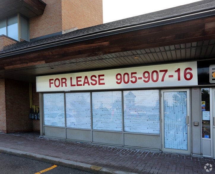 205-211 Marycroft Ave, Vaughan, ON à louer - Photo du bâtiment - Image 3 de 4