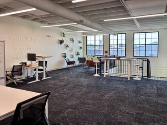 Plus de détails pour 825 E Market St, Louisville, KY - Bureau, Commerce de détail à louer