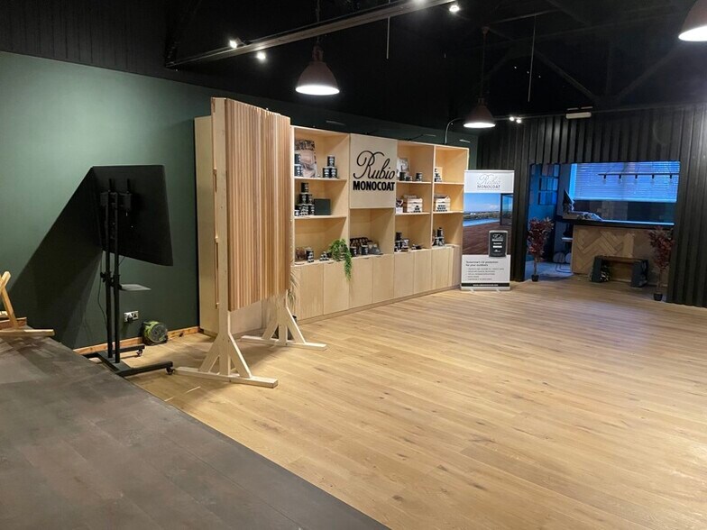 Pipers Ln, Nuneaton for sale - Interior Photo - Image 3 of 4