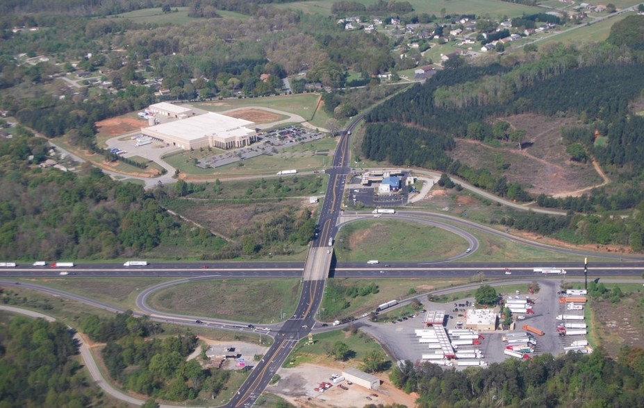 Highway 86, Piedmont, SC à vendre - Photo du bâtiment - Image 1 de 1