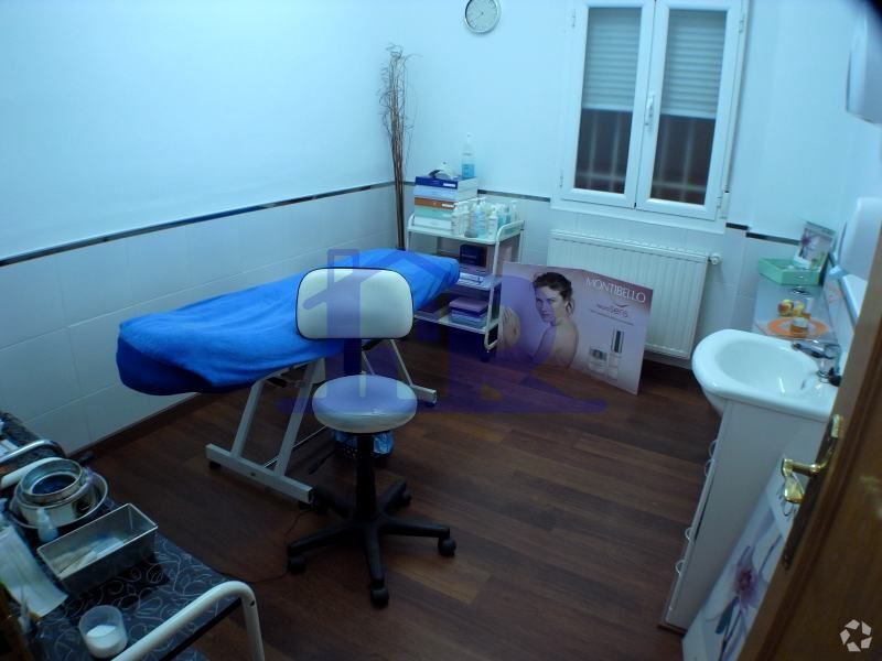 Commerce de détail dans Cuenca, Cuenca à louer Photo intérieure- Image 1 de 4