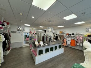 65 High St, Dumbarton for lease Interior Photo- Image 2 of 3