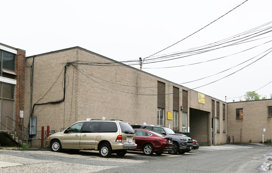 5760-5788 2nd St NE, Washington, DC à louer - Photo du bâtiment - Image 3 de 7