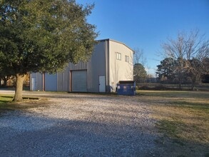 18610 Tomato St, Spring, TX à louer Photo du bâtiment- Image 2 de 4