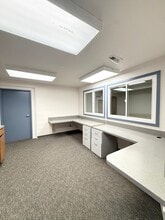 925 Stevens Dr, Richland, WA à louer Photo intérieure- Image 1 de 9