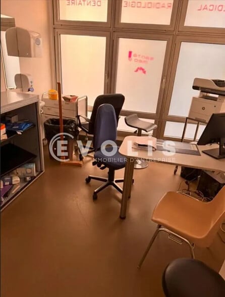 Commerce de détail dans Montreuil à vendre - Photo intérieure - Image 2 de 20