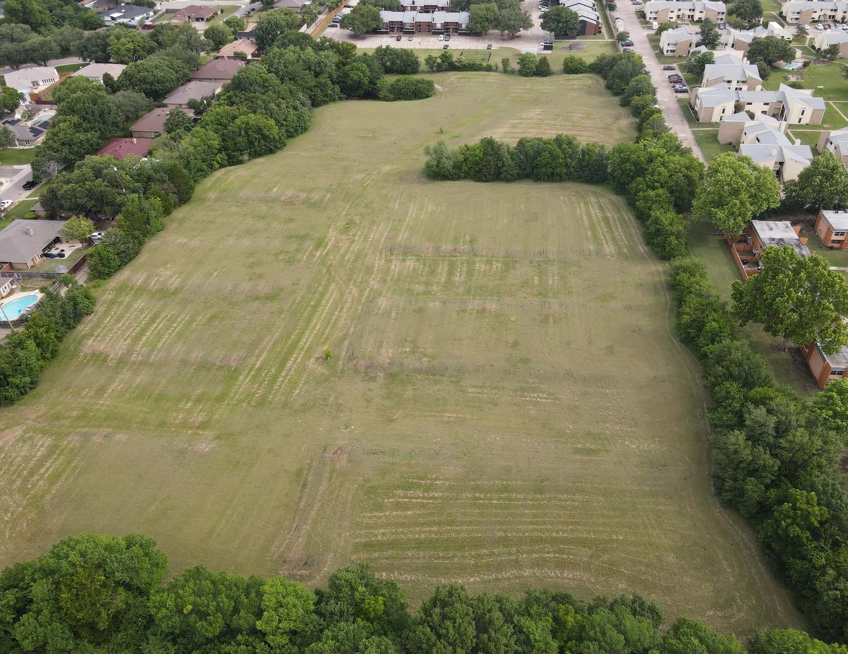 300 W Wintergreen Rd, DeSoto, TX à vendre Aérien- Image 1 de 5