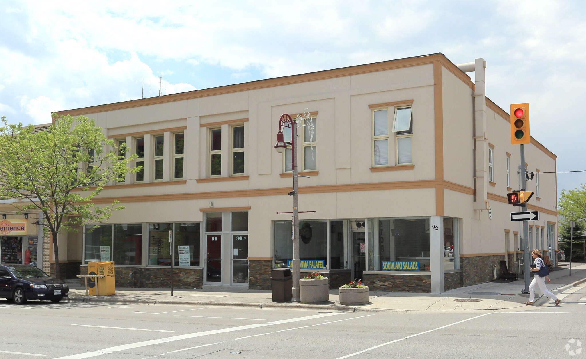 9 William St W, Oshawa, ON for sale Primary Photo- Image 1 of 1