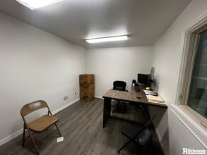 1715-1727 E Gary Rd, Lakeland, FL à louer Photo intérieure- Image 2 de 4