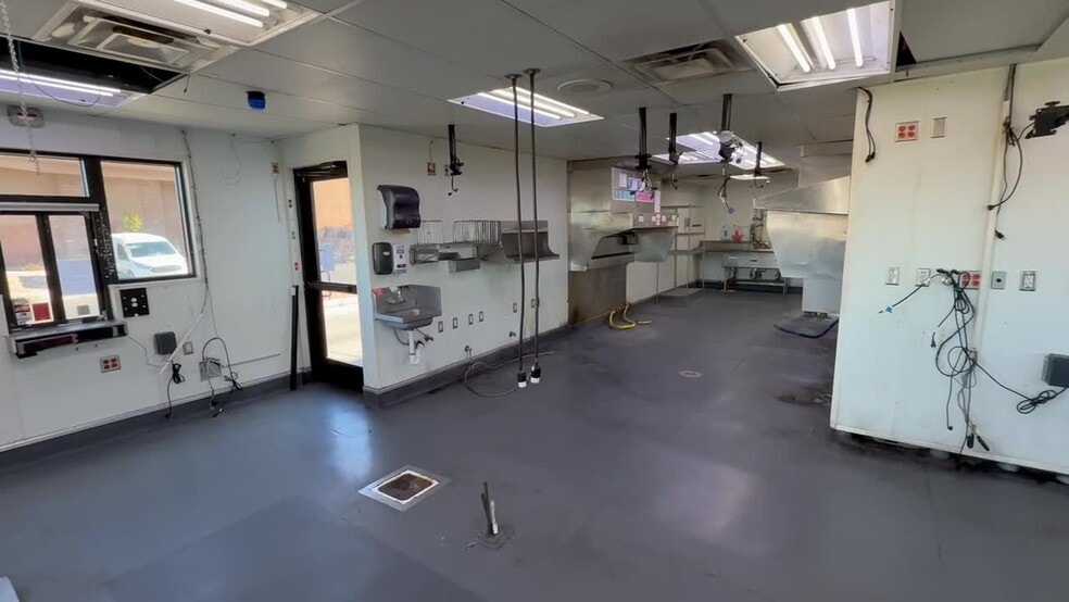 1426 E Lake Mead Pky, Henderson, NV for sale - Commercial Listing Video - Image 2 of 30