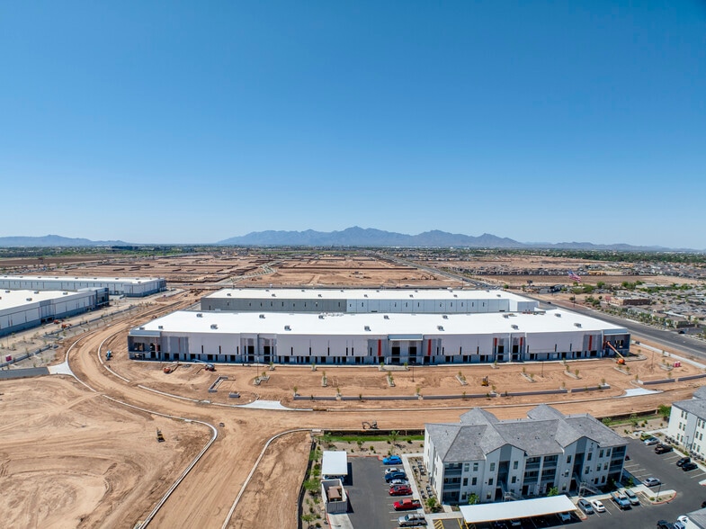 NWC INDIAN SCHOOL ROAD & LOOP 101, Phoenix, AZ for lease - Building Photo - Image 1 of 32