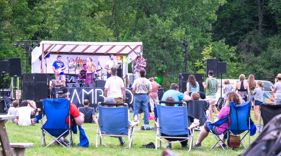 22 Old Main St, Jeffersonville, VT à vendre - Photo du bâtiment - Image 3 de 8