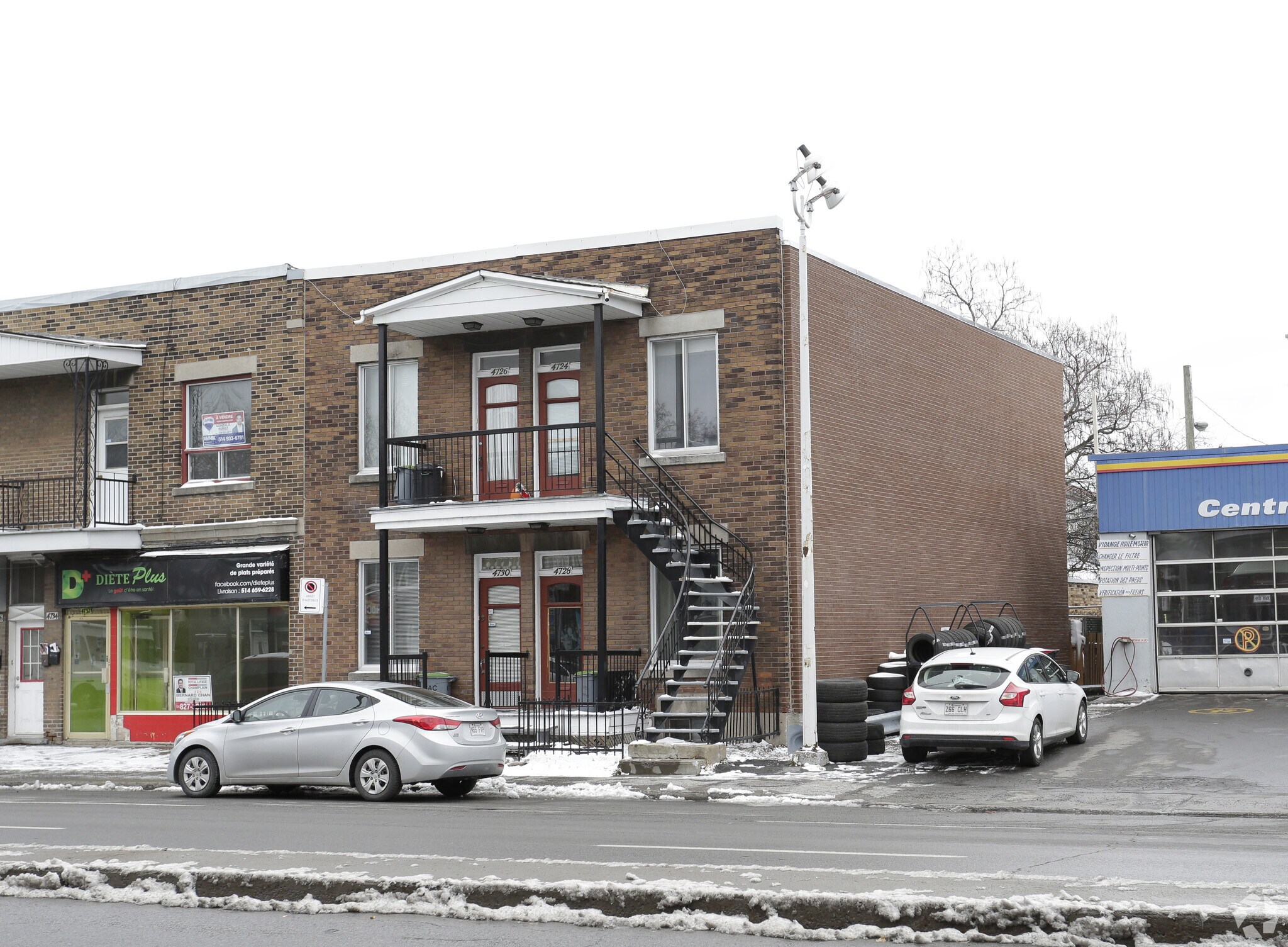 4724-4730 Rue Hochelaga, Montréal, QC à vendre Photo principale- Image 1 de 1
