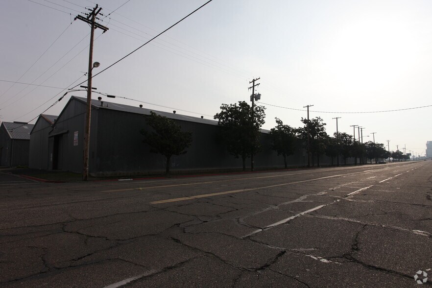 492 S Golden State Blvd, Turlock, CA à vendre - Photo du bâtiment - Image 2 de 12