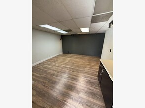 4820-4834 Bissell Ave, Richmond, CA for lease Interior Photo- Image 2 of 8