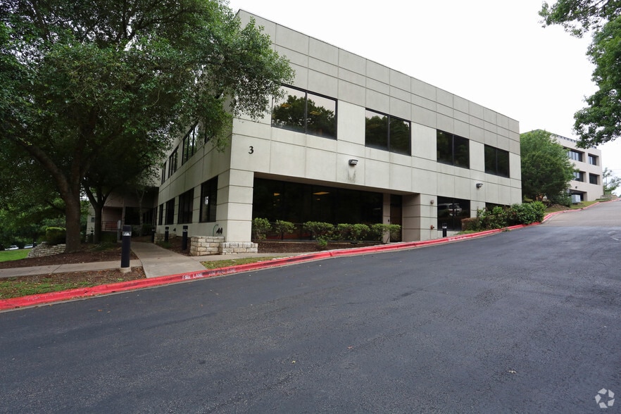 7004 Bee Caves Rd, Austin, TX for lease - Primary Photo - Image 1 of 32