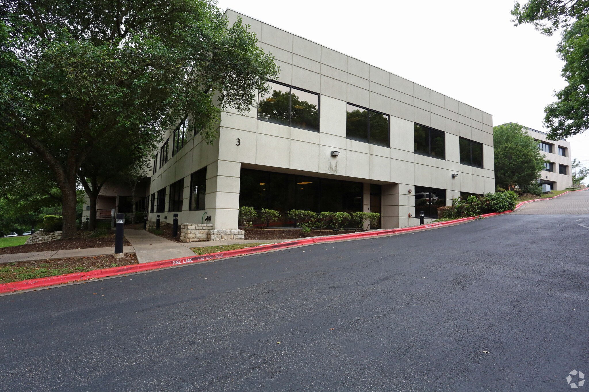 7004 Bee Caves Rd, Austin, TX for lease Primary Photo- Image 1 of 33