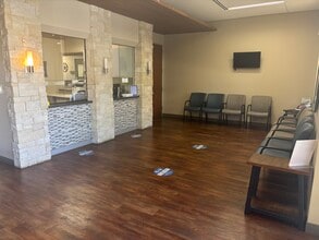 10423 State Highway 151, San Antonio, TX for lease Interior Photo- Image 2 of 10