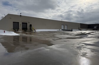 5111-5121 S 9th St, Milwaukee, WI for lease Building Photo- Image 1 of 9