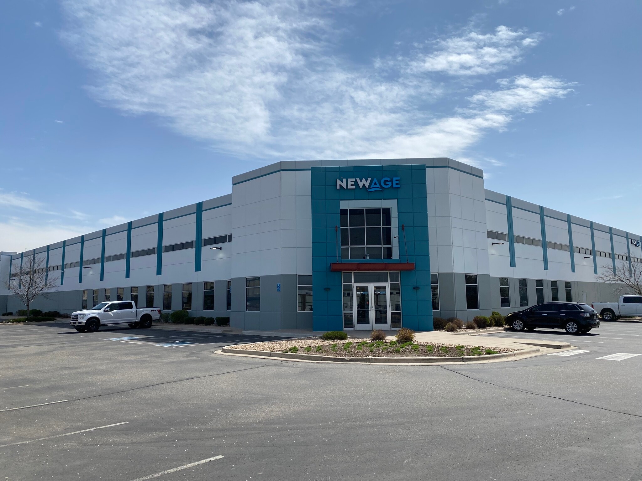 18245 E 40th Ave, Aurora, CO for lease Primary Photo- Image 1 of 20