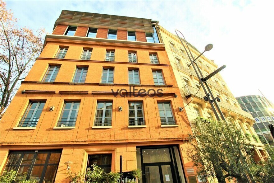 Office in Toulouse for lease - Building Photo - Image 2 of 12