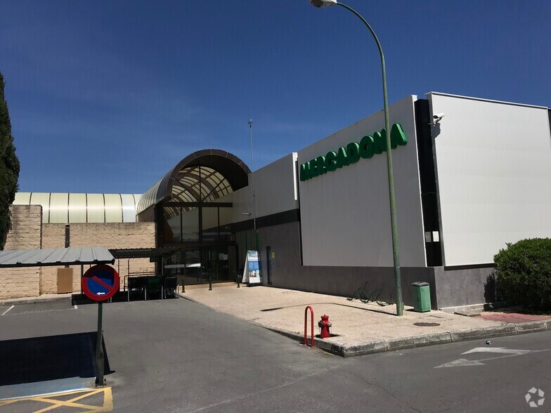 Carretera Majadahonda, 2600, Pozuelo de Alarcón, Madrid à louer - Photo du bâtiment - Image 2 de 7
