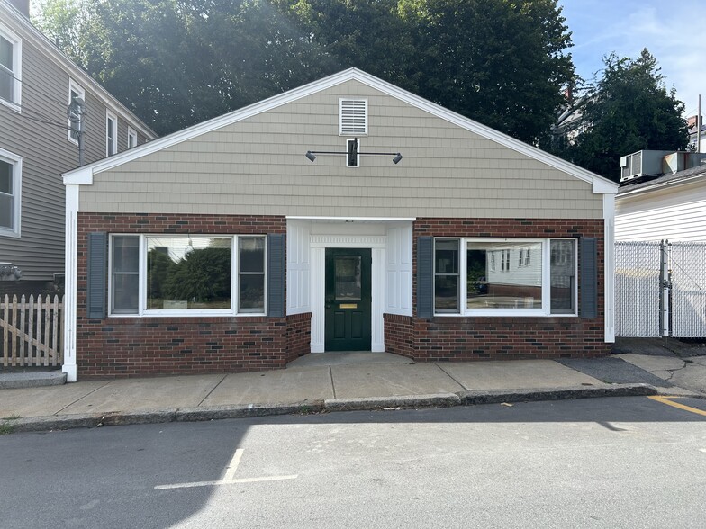 34 Market St, Amesbury, MA for lease - Building Photo - Image 1 of 23