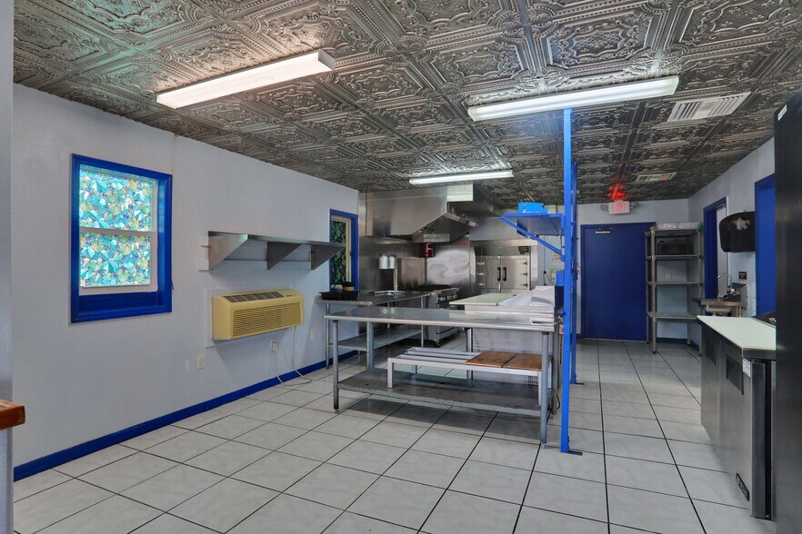 413 Elm St, Welaka, FL à vendre - Photo du bâtiment - Image 3 de 57