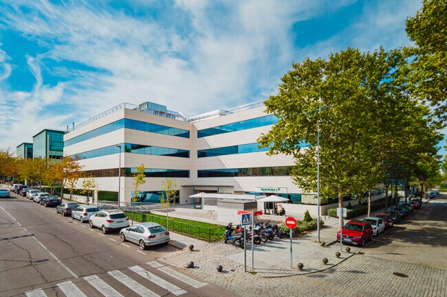 Plus de détails pour Calle Isla Graciosa, 3, San Sebastián de los Reyes - Bureau à louer