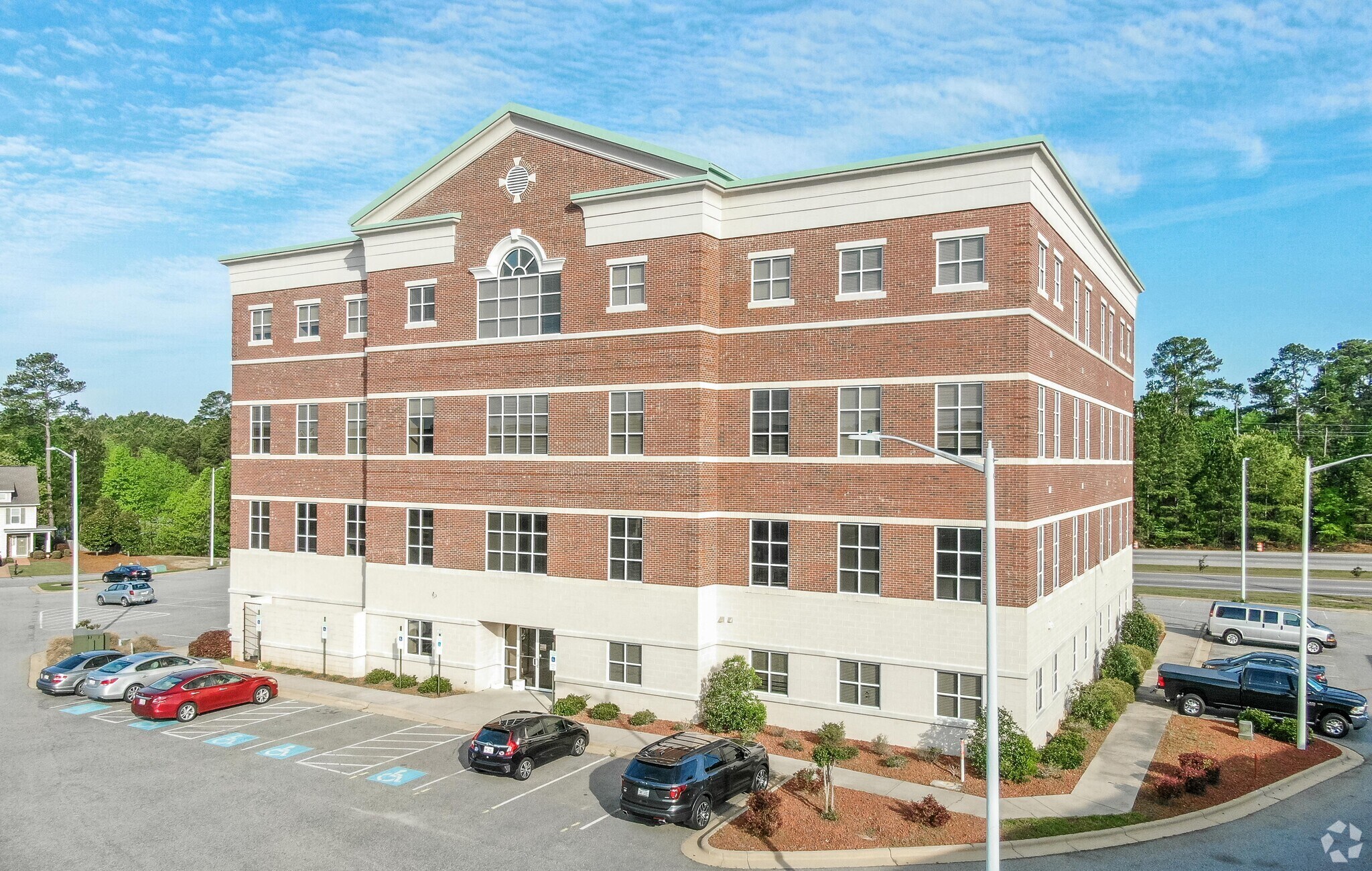 2350 Bentridge Ln, Fayetteville, NC à louer Photo du bâtiment- Image 1 de 10