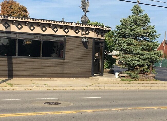 More details for 1305 Abbott Rd, Buffalo, NY - Retail for Sale