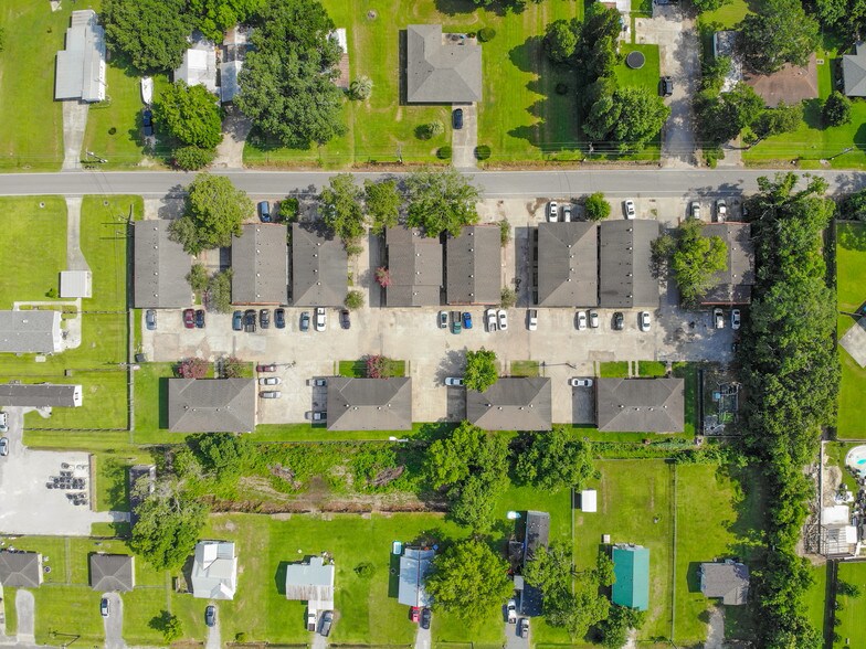 41063 Cannon Rd, Gonzales, LA à vendre - Photo du bâtiment - Image 3 de 13