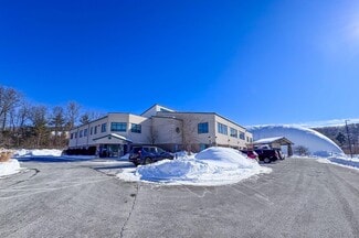 Plus de détails pour 100 Gerber Dr, Tolland, CT - Sports et divertissement à vendre