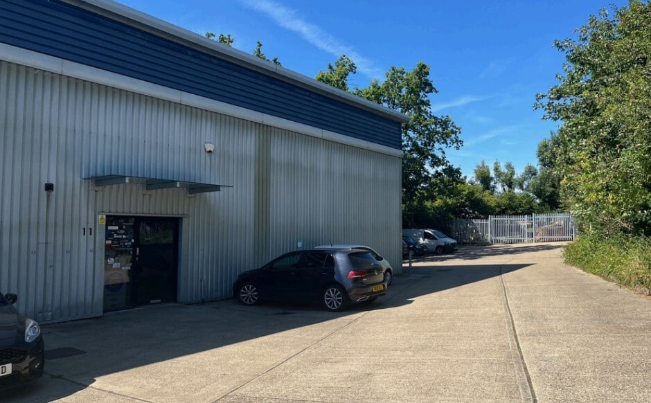 Station Rd, Kings Langley for sale - Primary Photo - Image 1 of 1