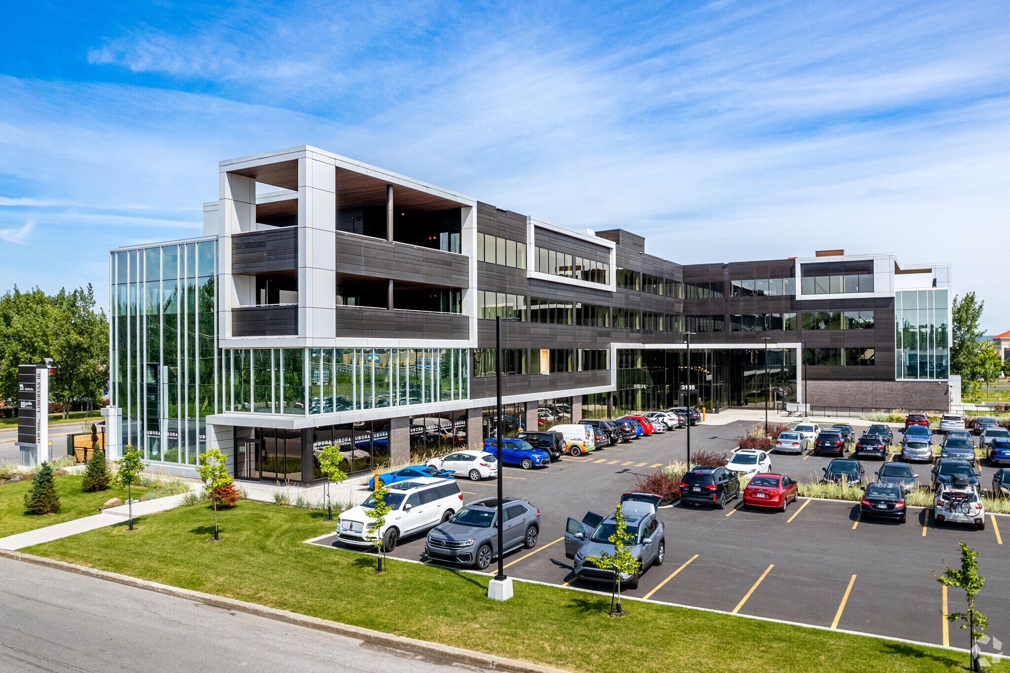 3105-3135 Boul Moïse-Vincent, Saint-hubert, QC for sale Primary Photo- Image 1 of 1