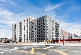 Plus de détails pour 881 Erskine St, Brooklyn, NY - Commerce de détail à louer