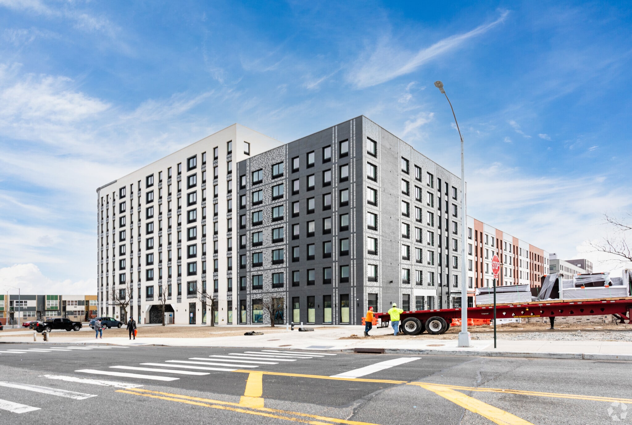 881 Erskine St, Brooklyn, NY for lease Primary Photo- Image 1 of 3