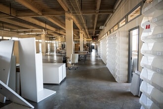 8200 S Unit Dr, Tulsa, OK for lease Building Photo- Image 2 of 4