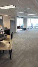 2665 S Bayshore Dr, Coconut Grove, FL à louer - Vidéo sur l’inscription commerciale
