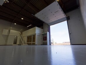 3205 Swansea Cres, Ottawa, ON for lease Interior Photo- Image 2 of 4