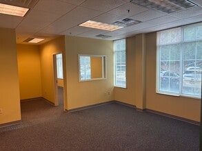 2565 NW Thompson Bridge Rd, Gainesville, GA for lease Interior Photo- Image 1 of 4